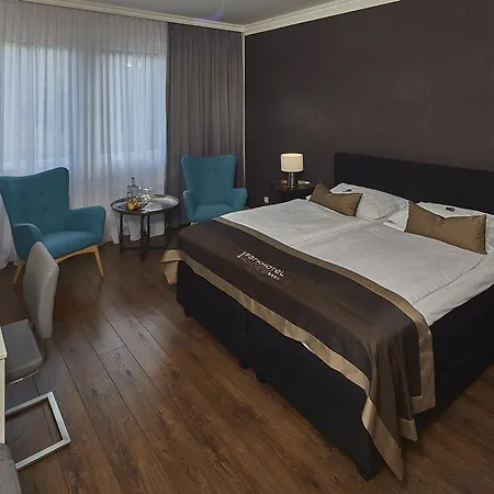 Neues Parkhotel Hotel